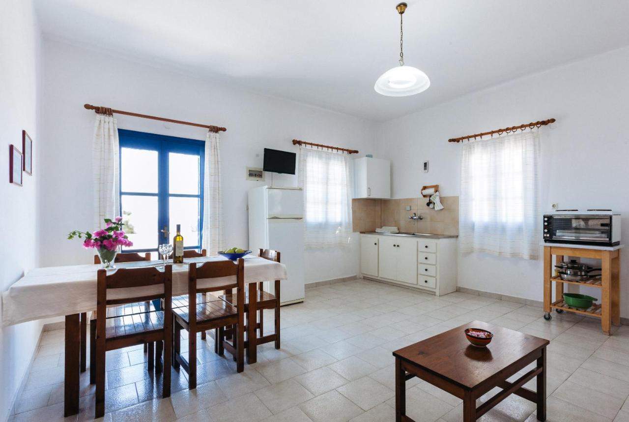 Thalassitis Coastal Apartments 佩里沃罗 外观 照片