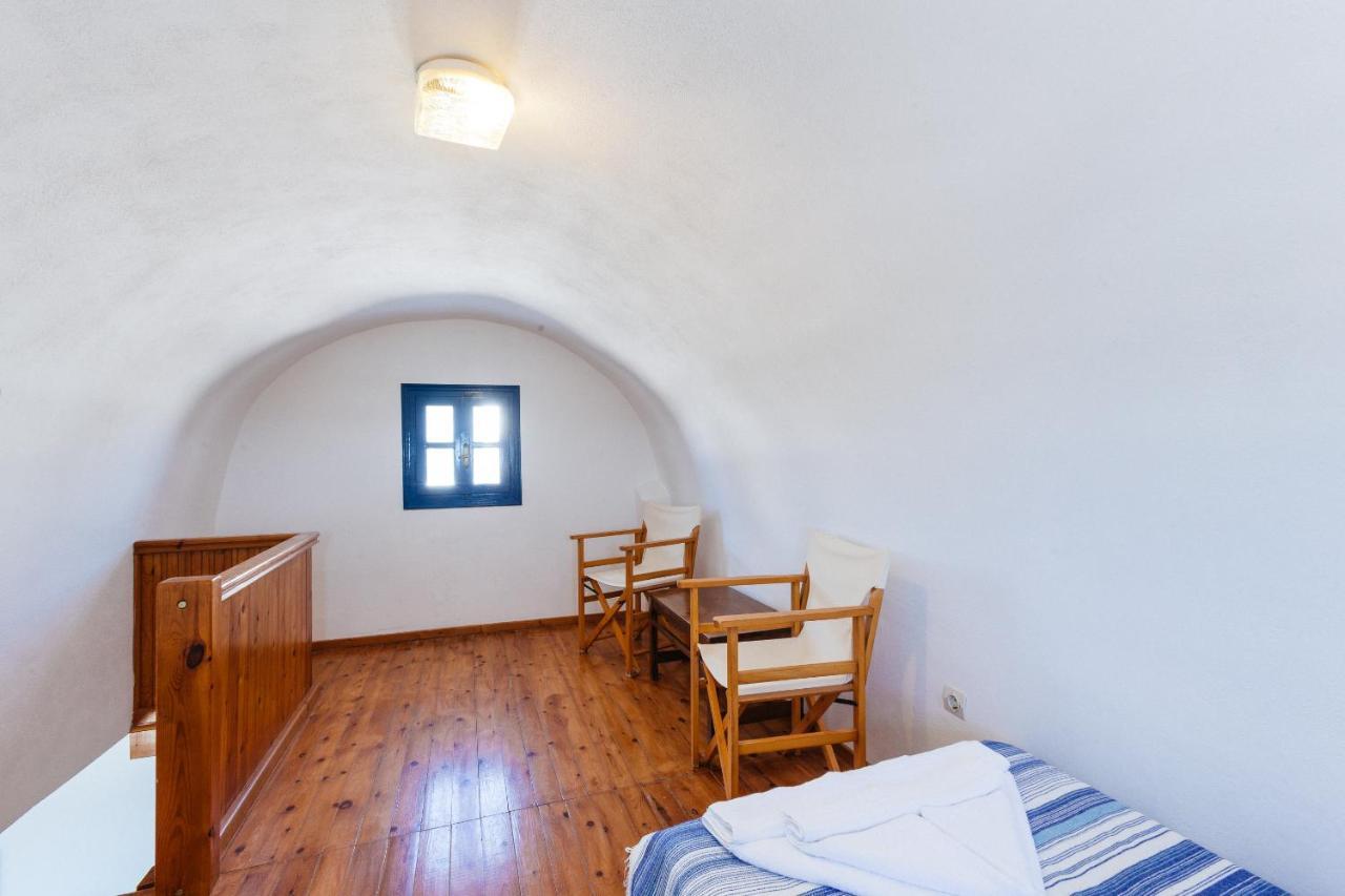 Thalassitis Coastal Apartments 佩里沃罗 外观 照片