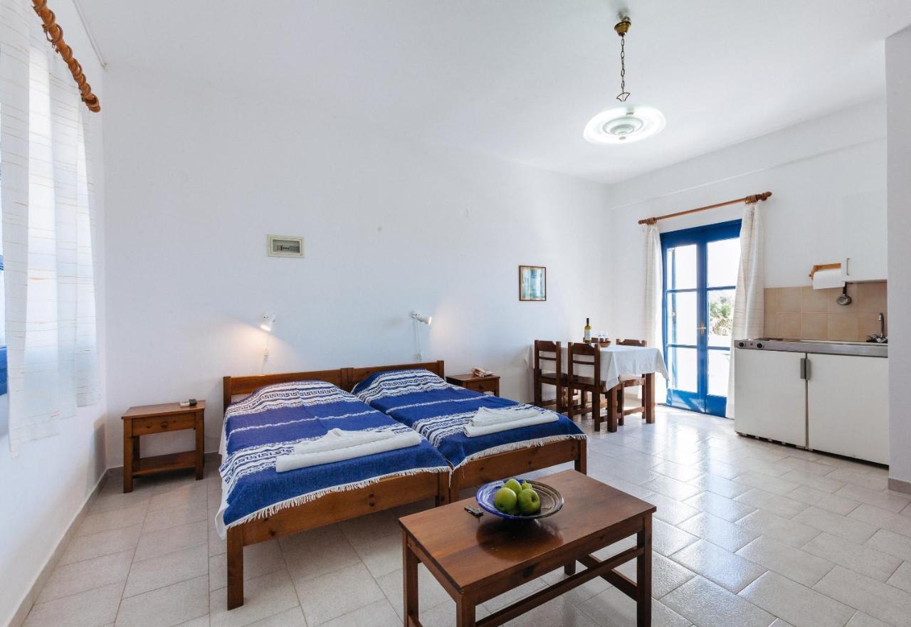 Thalassitis Coastal Apartments 佩里沃罗 外观 照片