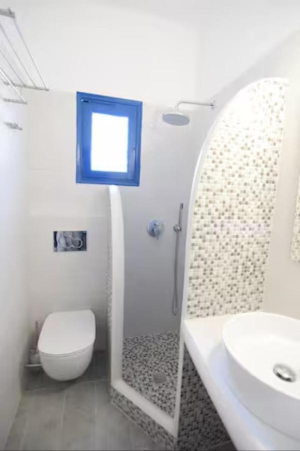 Thalassitis Coastal Apartments 佩里沃罗 外观 照片