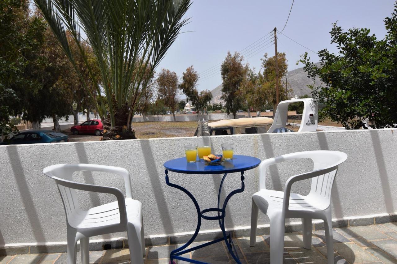 Thalassitis Coastal Apartments 佩里沃罗 外观 照片