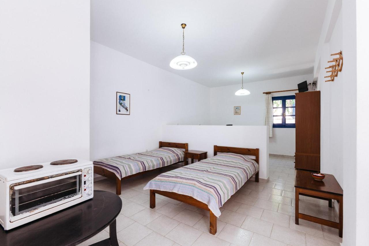 Thalassitis Coastal Apartments 佩里沃罗 外观 照片