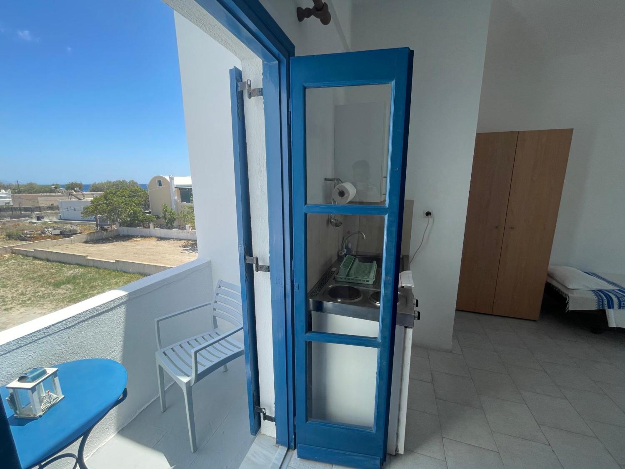 Thalassitis Coastal Apartments 佩里沃罗 外观 照片