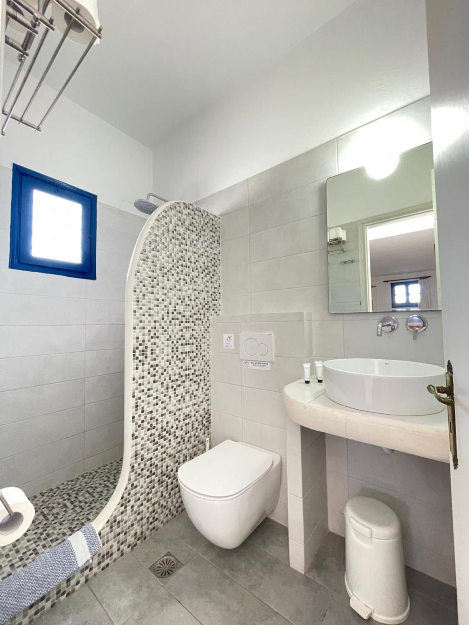 Thalassitis Coastal Apartments 佩里沃罗 外观 照片
